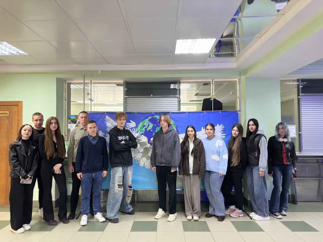 Студенты 1 курса кафедры Цифровая экономика приняли участие во Всероссийской акции «Голубь Мира – Голубь Победы», посвященной празднованию 80-летия Победы.