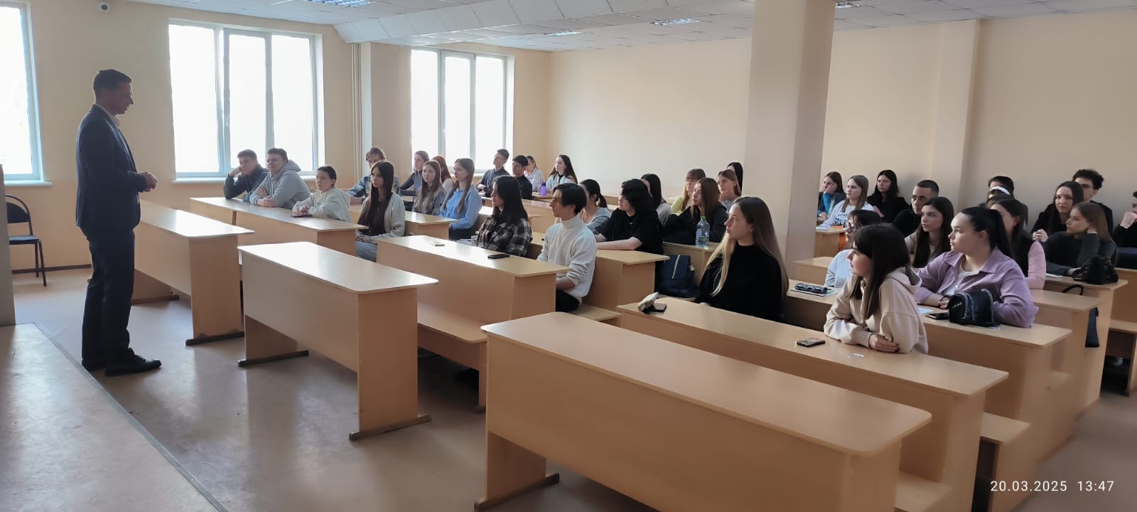 В Институте экономики и управления на кафедре «Цифровая экономика»состоялась публичная лекция на тему: Эмоциональный интеллект.