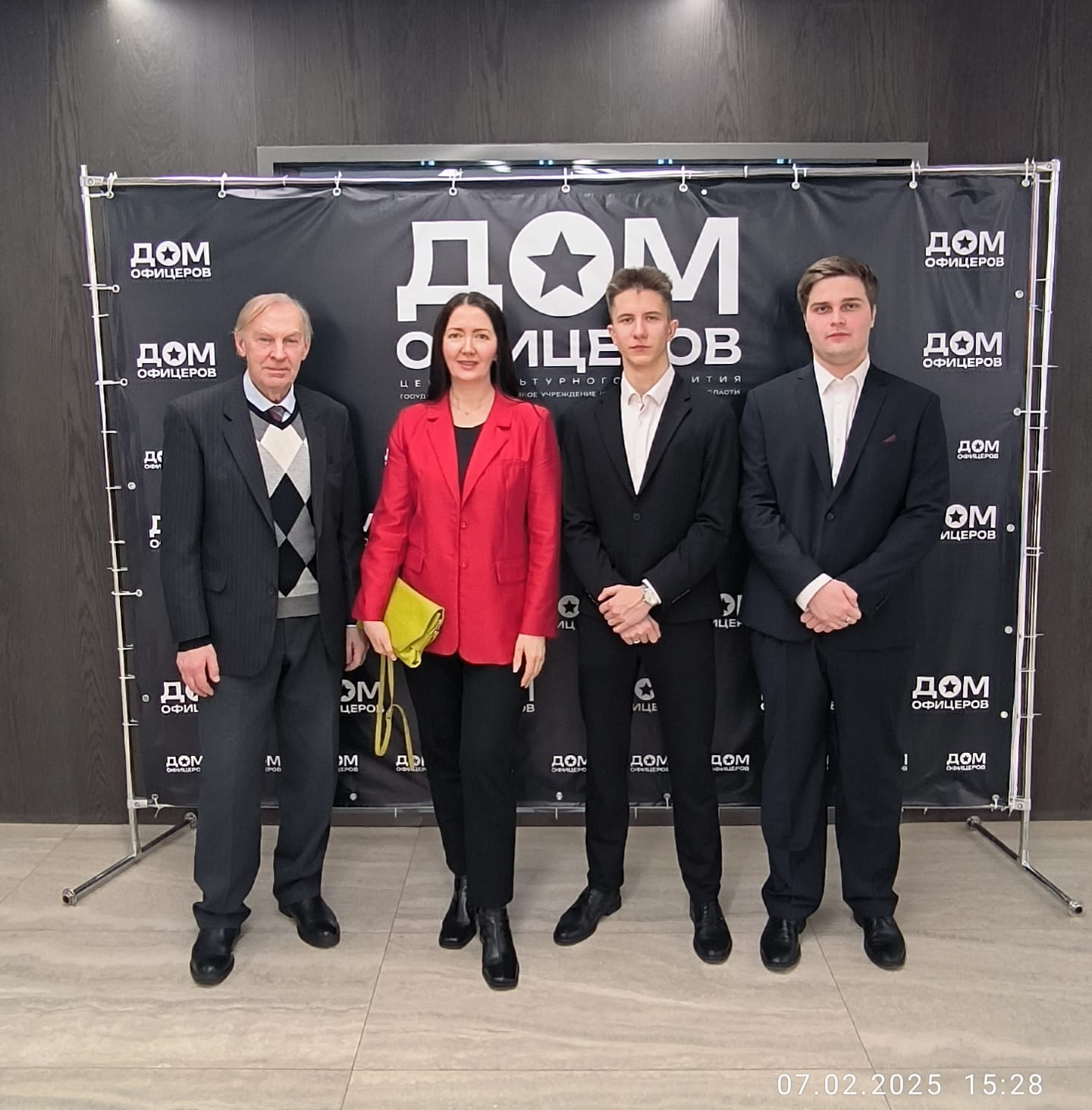 8 февраля 2025 года профессорско-преподавательский состав и студенты кафедры Цифровая экономика приняли участие в торжественных мероприятиях, посвященных празднованию Дня российской науки!