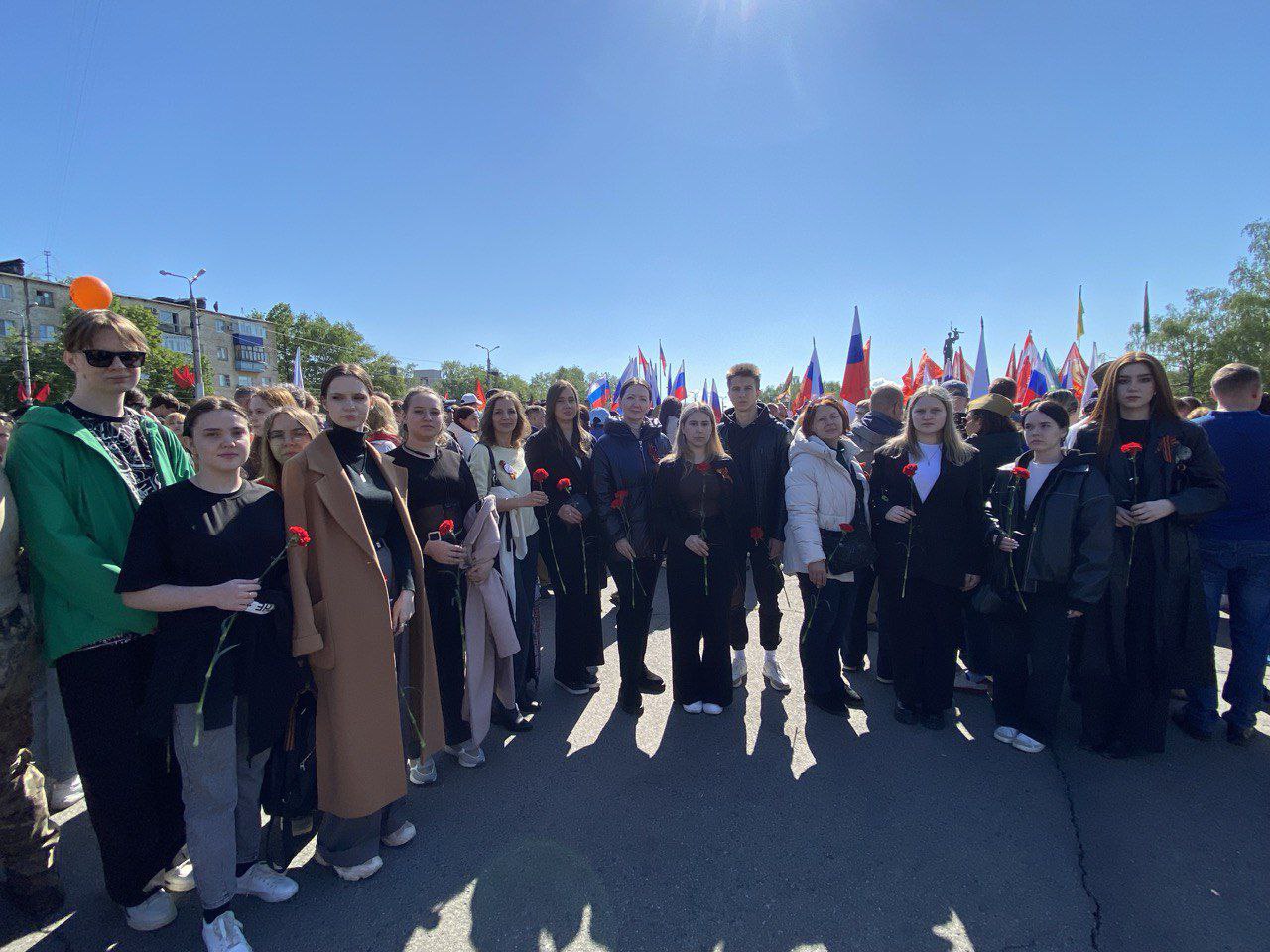 9 мая преподаватели и студенты кафедры «Цифровая экономика» приняли участие в торжественном митинге, посвященному празднованию 80-й годовщине Победы в Великой Отечественной войне.